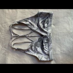 PINK sport bra size M